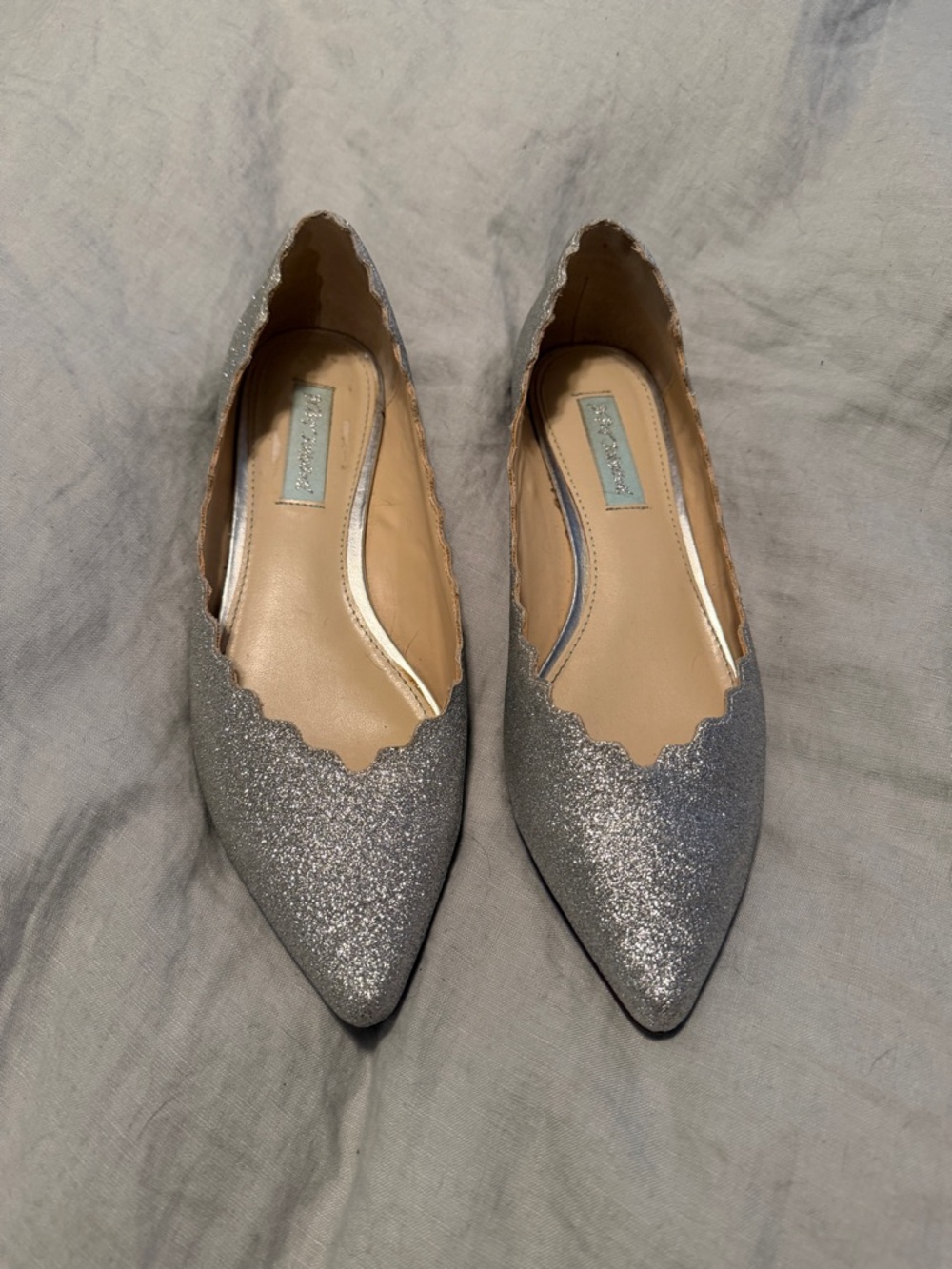 Betsey Johnson Silver Glitter Scalloped Pointed Flats